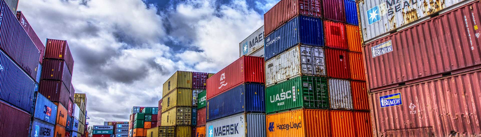 Securing logistic hubs: the power of mobile surveillance towers